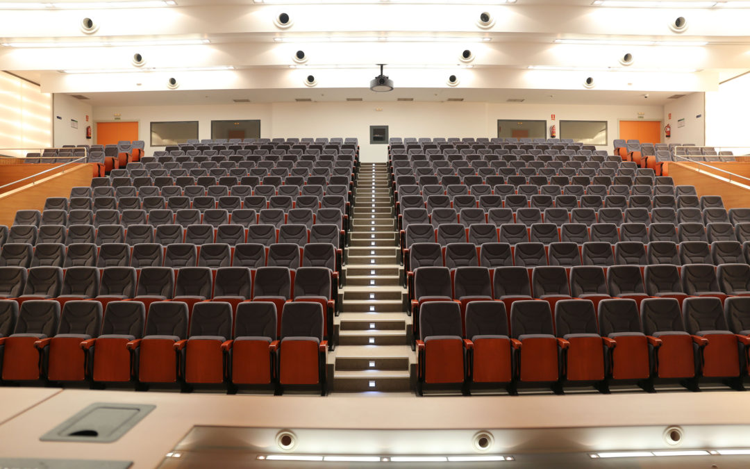 Auditorio de las facultades de ingenierías de la UMA